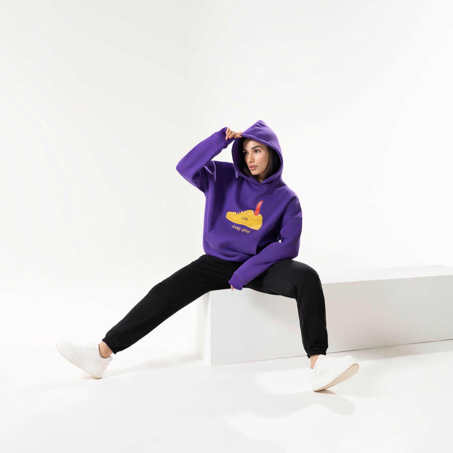 UNISEX COMFORT FIT HOODIE